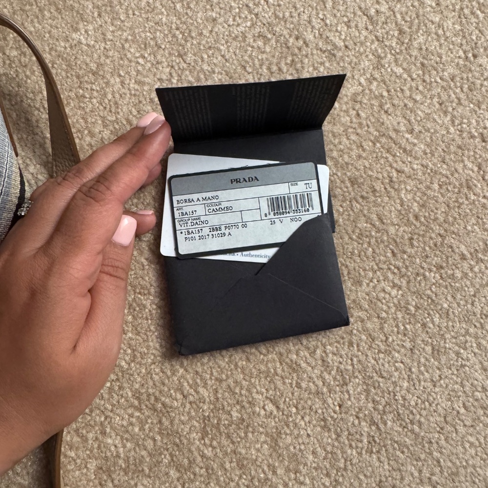 Prada bag - Picture 7 of 7